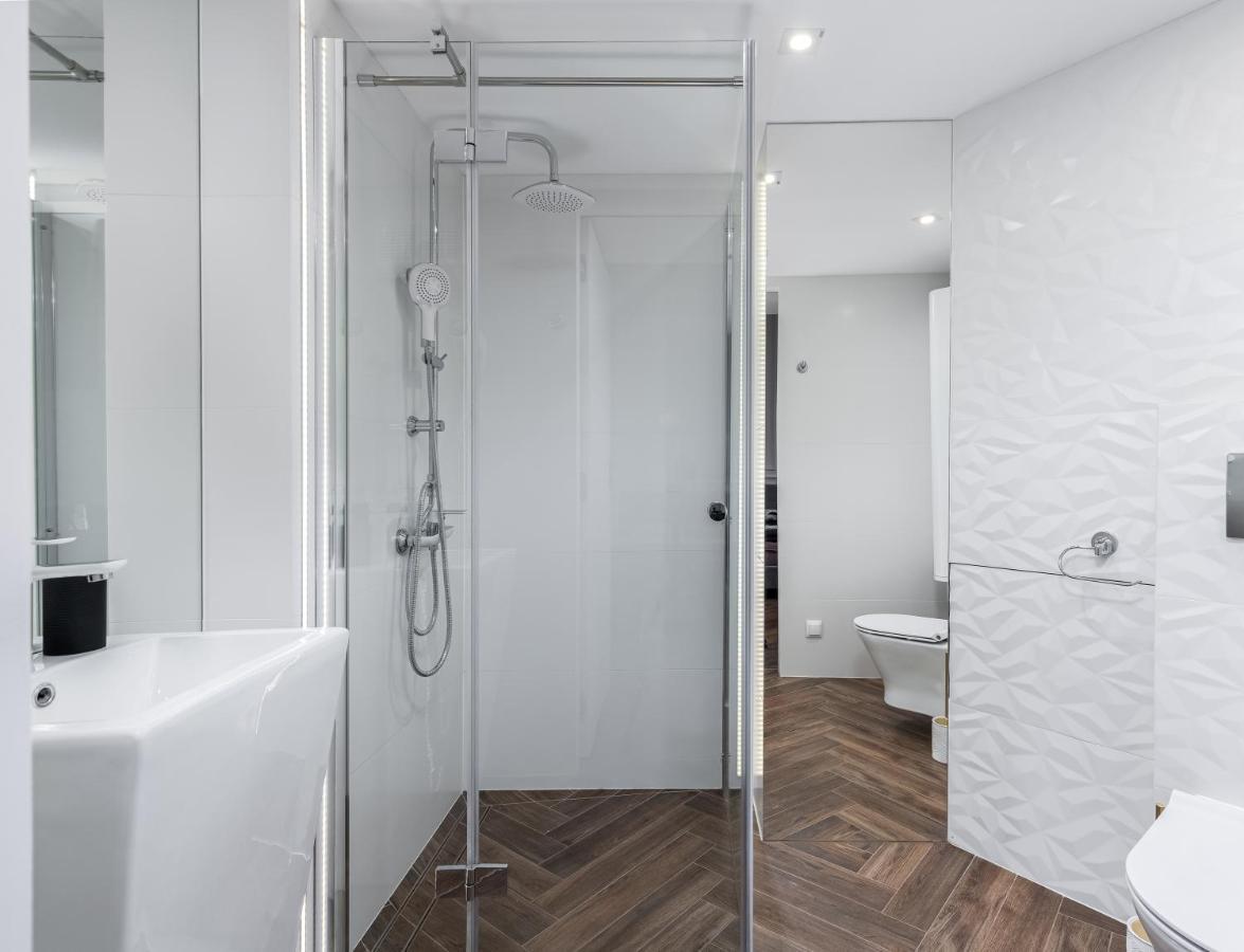 Vistula Boulevards Jacuzzi Apartment Krakow Exterior photo