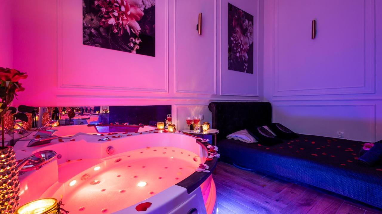 Vistula Boulevards Jacuzzi Apartment Krakow Exterior photo